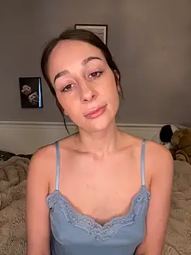 ChiaraSommer online show from April 2026 04:13:01 PM