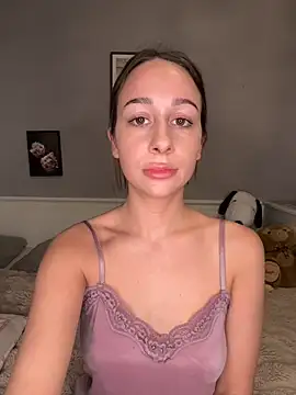 ChiaraSommer online show from April 2026 04:03:01 PM