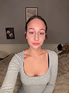 ChiaraSommer online show from March 2026 06:09:01 PM