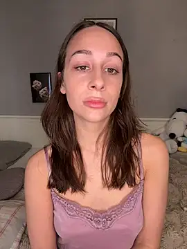 ChiaraSommer online show from April 2026 04:23:02 PM