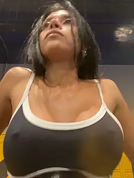 lilybloom69 online show from April 2026 05:08:02 PM