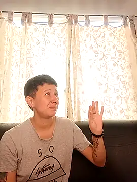 Mei and Gaby online show from February 2026 04:02:01 PM