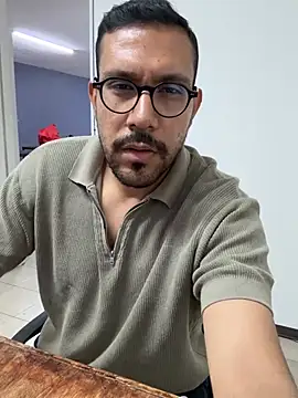AdrianGarcia89 online show from July 2026 01:30:01 AM