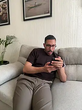 AdrianGarcia89 online show from April 2026 07:07:02 PM