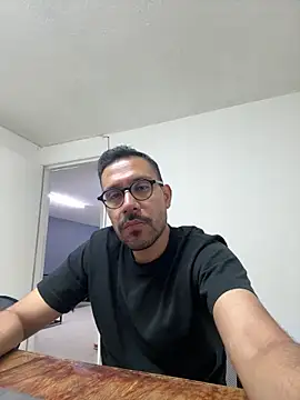 AdrianGarcia89 online show from April 2026 01:42:02 AM