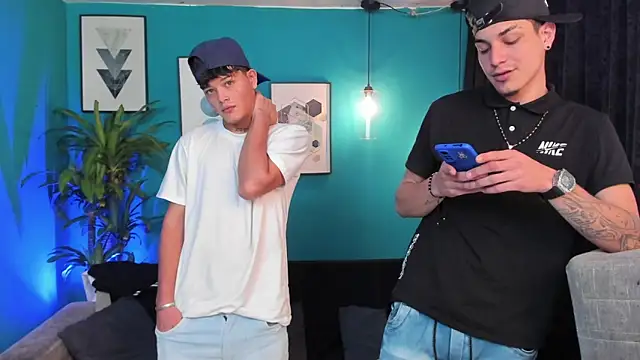 Oficial KingOfHeavens online show from December 2025 08:44:02 PM