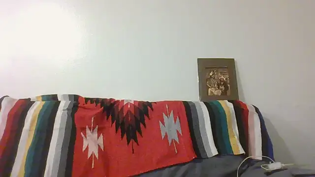 AverageAnt  online show from February 2026 02:42:02 AM