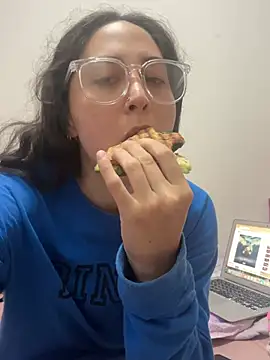 LatinDoll8 online show from May 2026 03:44:01 AM