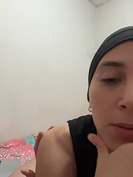 LatinDoll8 online show from May 2026 11:32:02 PM