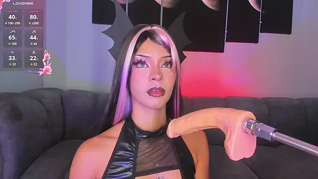 kira vance online show from February 2026 03:48:01 AM