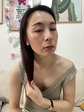 you-005 online show from February 2026 02:32:01 AM