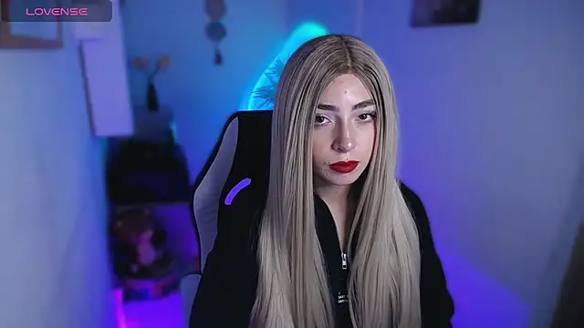 channel blondee online show from March 2026 10:25:02 PM