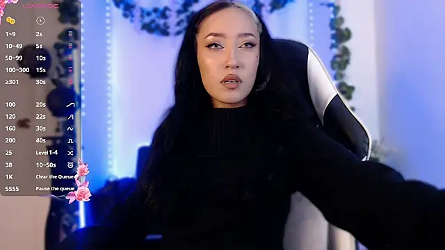 viicky r online show from April 2026 11:28:01 PM