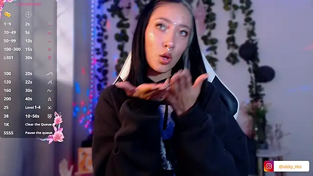 viicky r online show from February 2026 05:35:02 PM