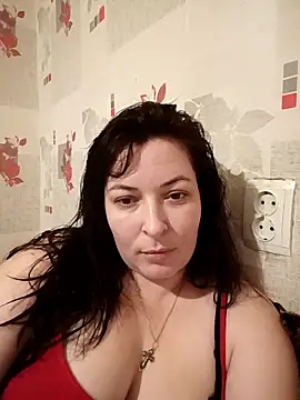 Snapshot of Rosalie31 chatting on December 2025 05:18:01 PM Rosalie31 online show from December 2025 05:18:01 PM