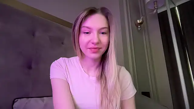 blondinkaa online show from February 2026 09:28:01 AM