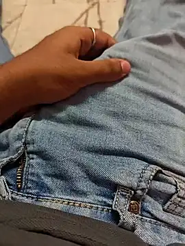 AqueousCrepe online show from February 2026 01:10:01 PM