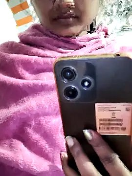 Snapshot of sweety-sexy2 chatting on December 2025 02:33:01 PM sweety-sexy2 online show from December 2025 02:33:01 PM