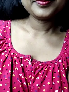 Snapshot of sweety-sexy2 chatting on December 2025 04:06:02 AM sweety-sexy2 online show from December 2025 04:06:02 AM