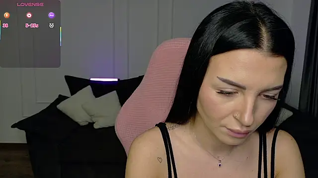 Snapshot of Lady_charm__ chatting on February 2026 06:45:02 AM Lady charm online show from February 2026 06:45:02 AM