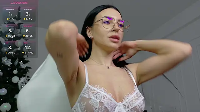 Lady charm   online show from December 2025 09:31:02 AM