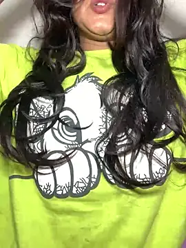 Snapshot of missmisha01 chatting on May 2026 12:57:01 AM missmisha01 online show from May 2026 12:57:01 AM