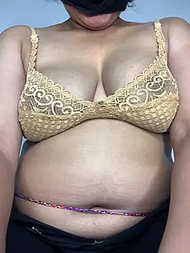 Snapshot of missmisha01 chatting on January 2026 03:18:01 PM missmisha01 online show from January 2026 03:18:01 PM