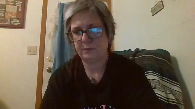 becky1111 online show from May 2026 11:37:01 AM