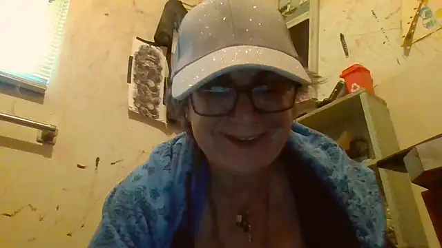 becky1111 online show from April 2026 12:45:02 AM