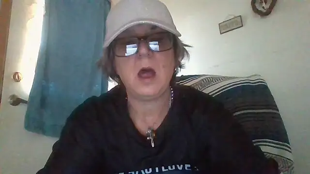 becky1111 online show from May 2026 02:20:01 PM