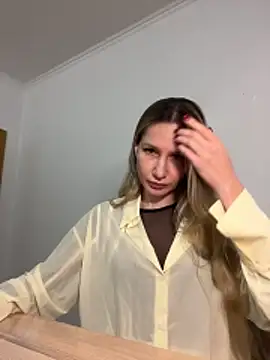 1Moonlight1 online show from February 2026 09:04:01 PM