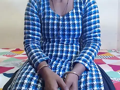 surbhi01 online show from December 2025 07:22:01 AM