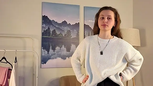 Snapshot of CarlotaAllemand chatting on December 2025 06:40:01 AM CarlotaAllemand online show from December 2025 06:40:01 AM