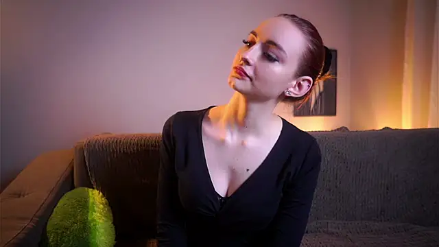 BeckiMacreno online show from December 2025 11:54:02 AM