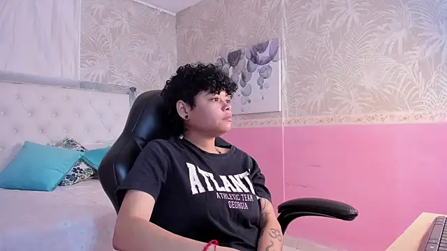 Snapshot of Sasha_Venom chatting on December 2025 01:26:02 PM Sasha Venom online show from December 2025 01:26:02 PM