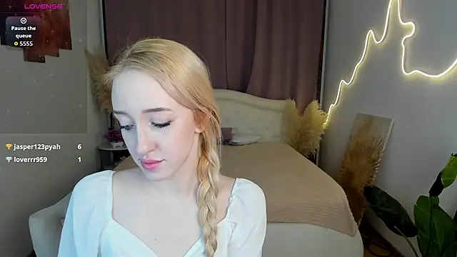 Snapshot of anora_baby chatting on February 2026 07:24:01 PM anora baby online show from February 2026 07:24:01 PM