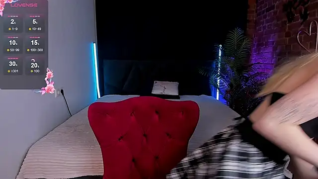 Snapshot of anora_baby chatting on January 2026 07:26:02 AM anora baby online show from January 2026 07:26:02 AM