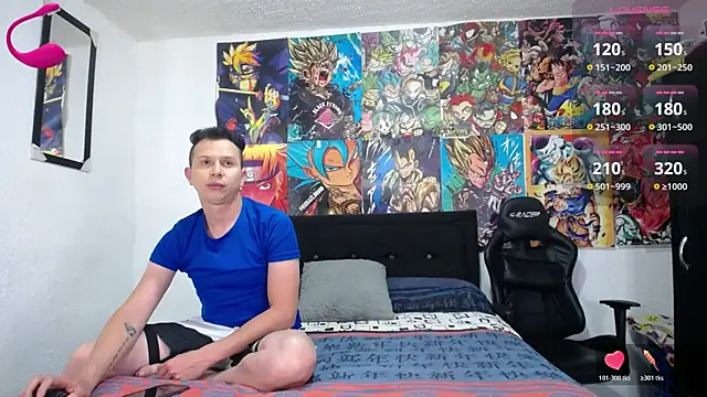Snapshot of Golden_Boysx chatting on May 2026 09:04:01 PM Golden Boysx online show from May 2026 09:04:01 PM