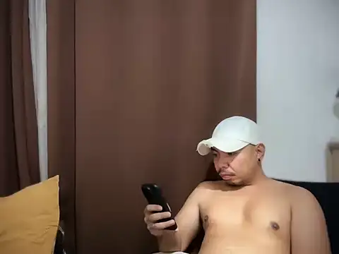 Snapshot of chubbybear_08 chatting on February 2026 05:26:02 AM chubbybear 08 online show from February 2026 05:26:02 AM