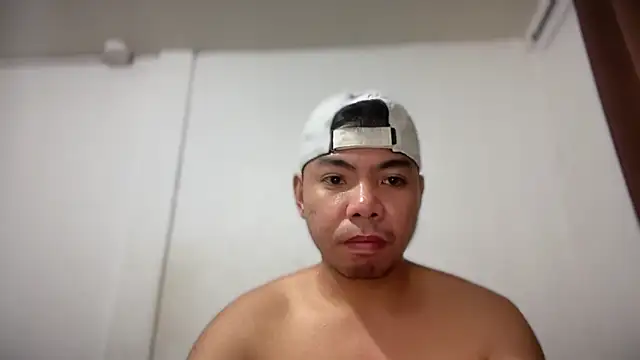 Snapshot of chubbybear_08 chatting on February 2026 04:34:02 AM chubbybear 08 online show from February 2026 04:34:02 AM