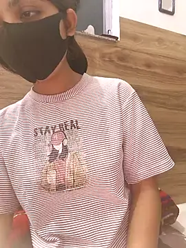 kinsu4763 online show from April 2026 04:57:02 PM