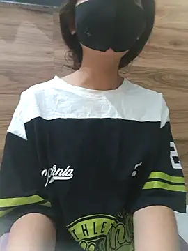 kinsu4763 online show from April 2026 07:58:02 AM