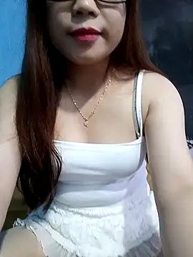 lanahotvn online show from April 2026 06:54:01 PM