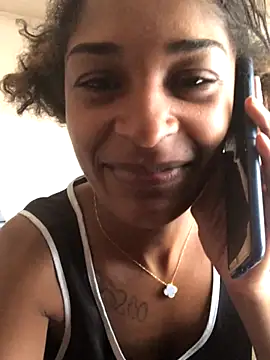 Snapshot of UniqueBaybee chatting on December 2025 08:58:01 PM UniqueBaybee online show from December 2025 08:58:01 PM