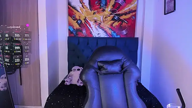 Violet Blazee online show from December 2025 10:17:02 AM