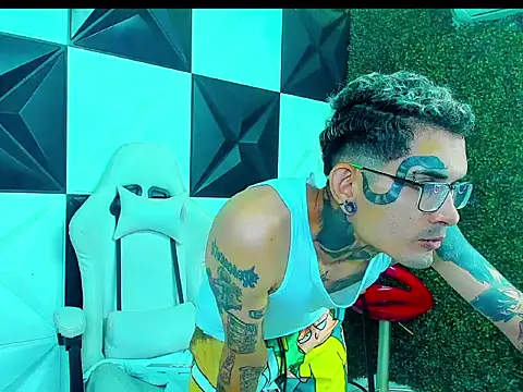 Boy tatto77 online show from March 2026 12:41:01 PM