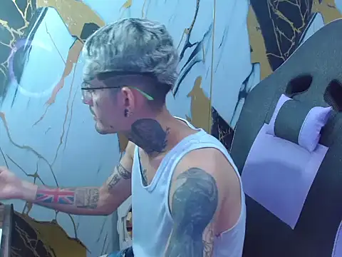 Boy tatto77 online show from February 2026 06:51:01 PM