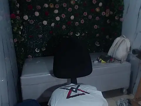 Boy tatto77 online show from April 2026 03:18:02 PM