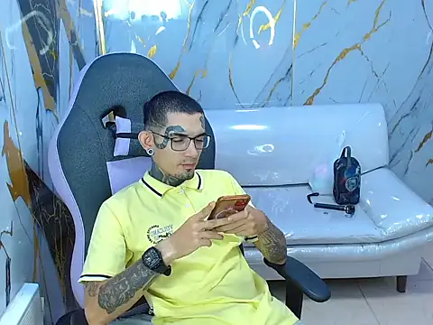 Boy tatto77 online show from June 2026 12:43:01 AM