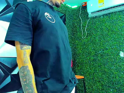 Boy tatto77 online show from April 2026 09:59:02 PM